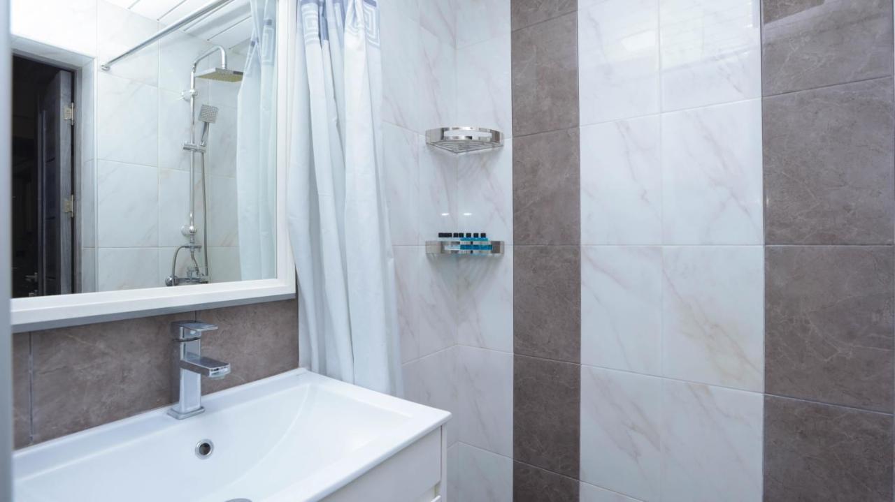 Stay Inn Apartments On Amiryan 15 エレバン エクステリア 写真