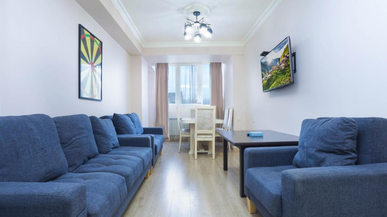 Stay Inn Apartments On Amiryan 15 エレバン エクステリア 写真