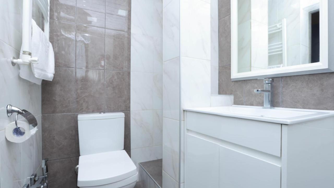 Stay Inn Apartments On Amiryan 15 エレバン エクステリア 写真