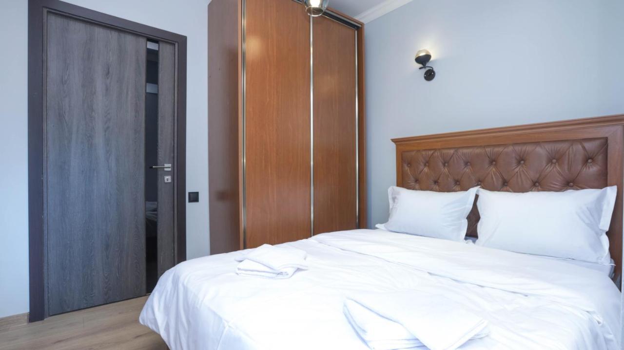 Stay Inn Apartments On Amiryan 15 エレバン エクステリア 写真