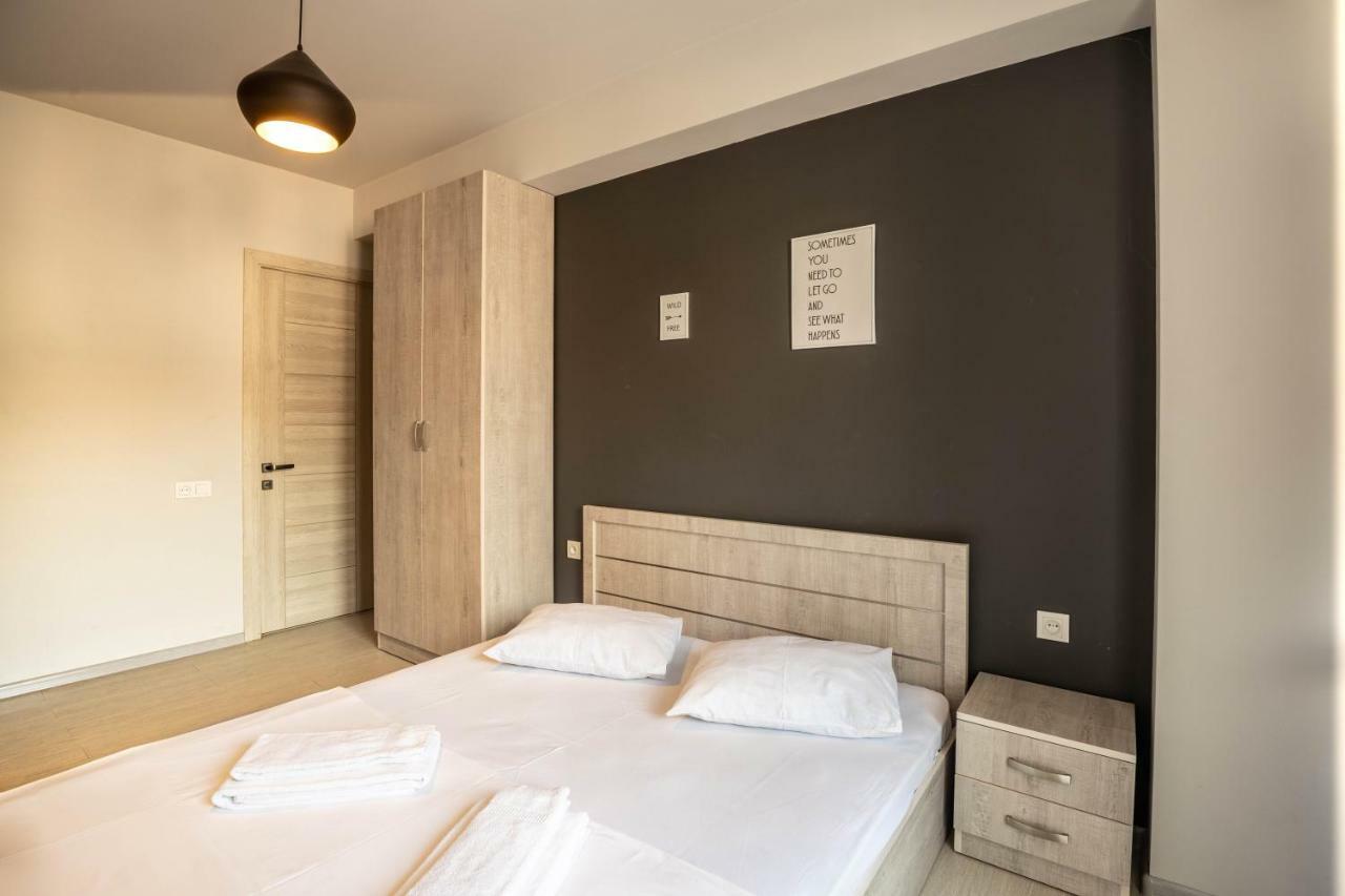 Stay Inn Apartments On Amiryan 15 エレバン エクステリア 写真