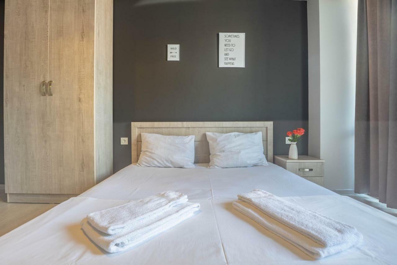 Stay Inn Apartments On Amiryan 15 エレバン エクステリア 写真